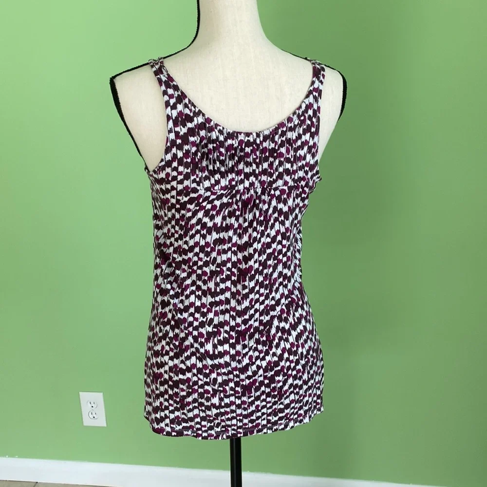 Top** - Picture 3 of 4